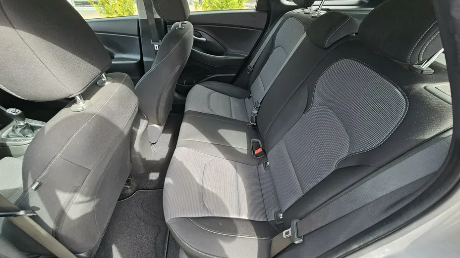 HYUNDAI i30 -