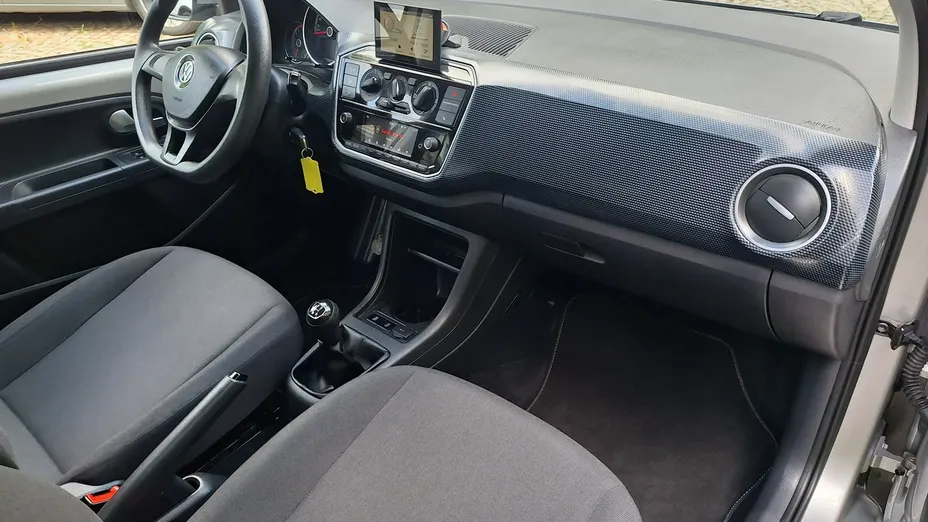 VOLKSWAGEN up! -