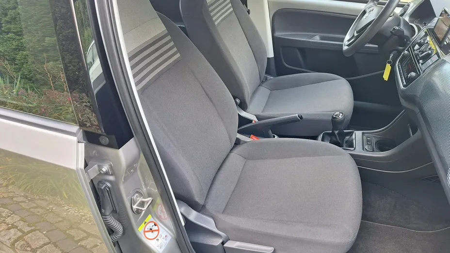 VOLKSWAGEN up! -