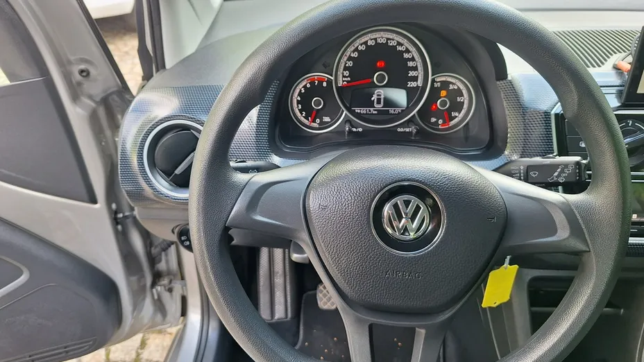 VOLKSWAGEN up! -