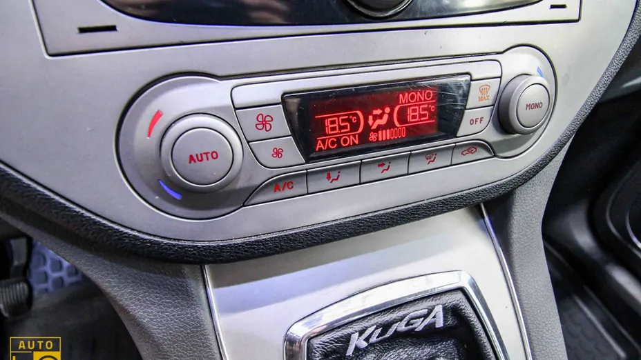 FORD Kuga -