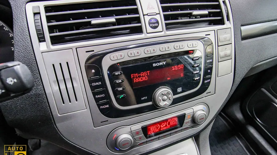 FORD Kuga -