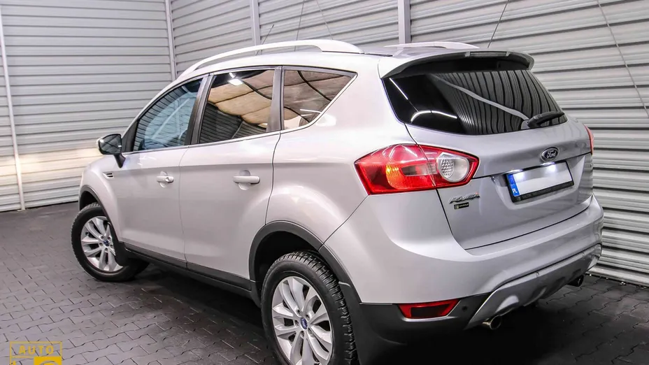 FORD Kuga -