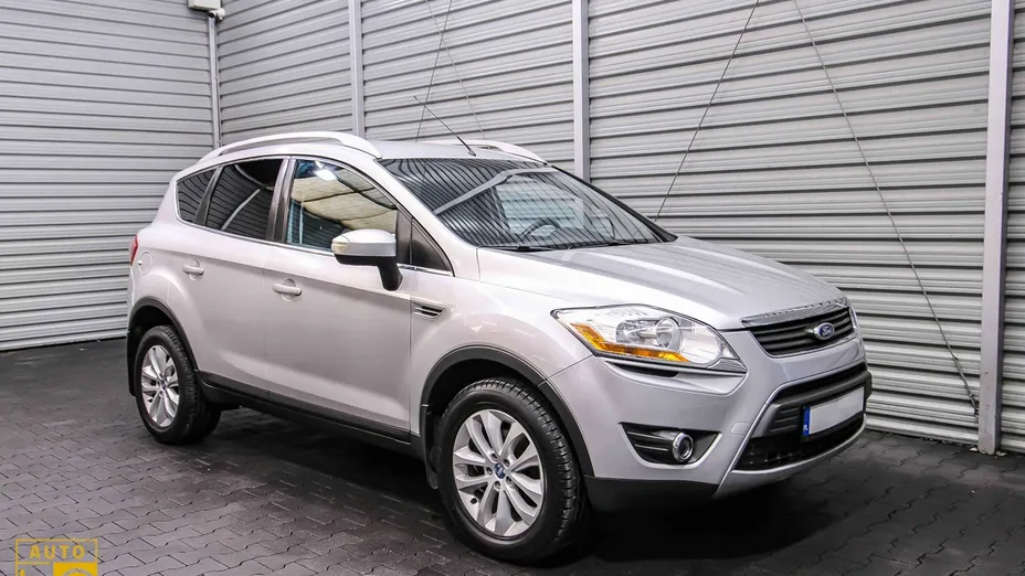 FORD Kuga -