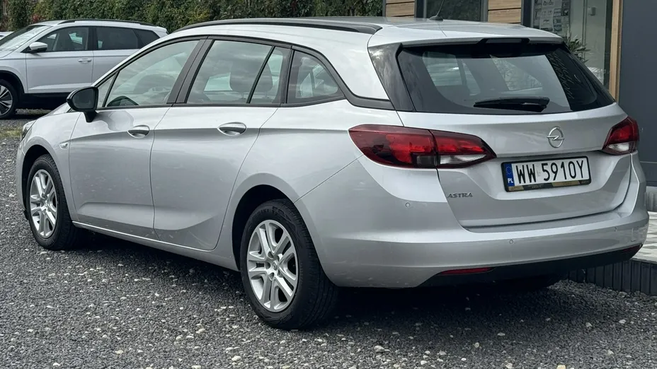 OPEL Astra -