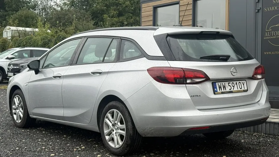 OPEL Astra -
