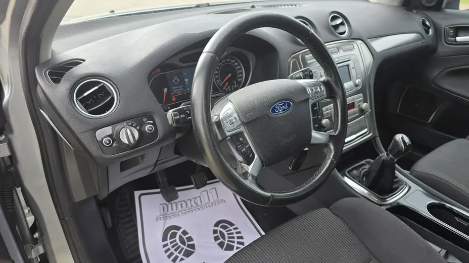 FORD Mondeo -