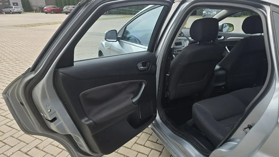 FORD Mondeo -