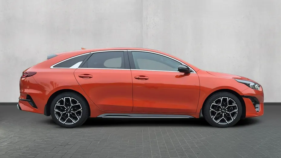 KIA ProCeed -