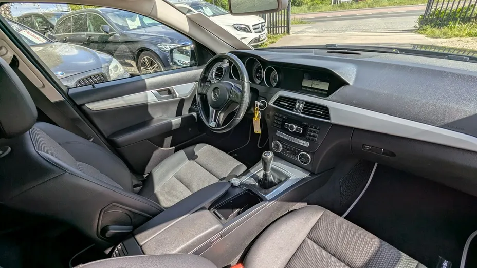 MERCEDES-BENZ C Klasa -