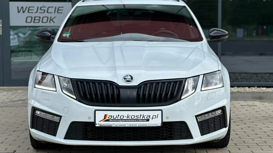 SKODA Octavia -