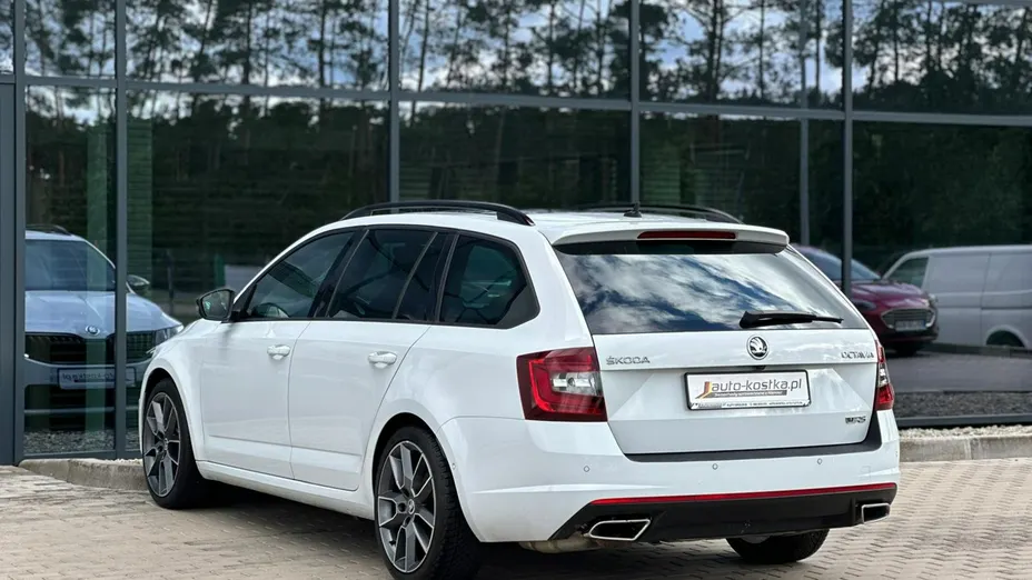 SKODA Octavia -