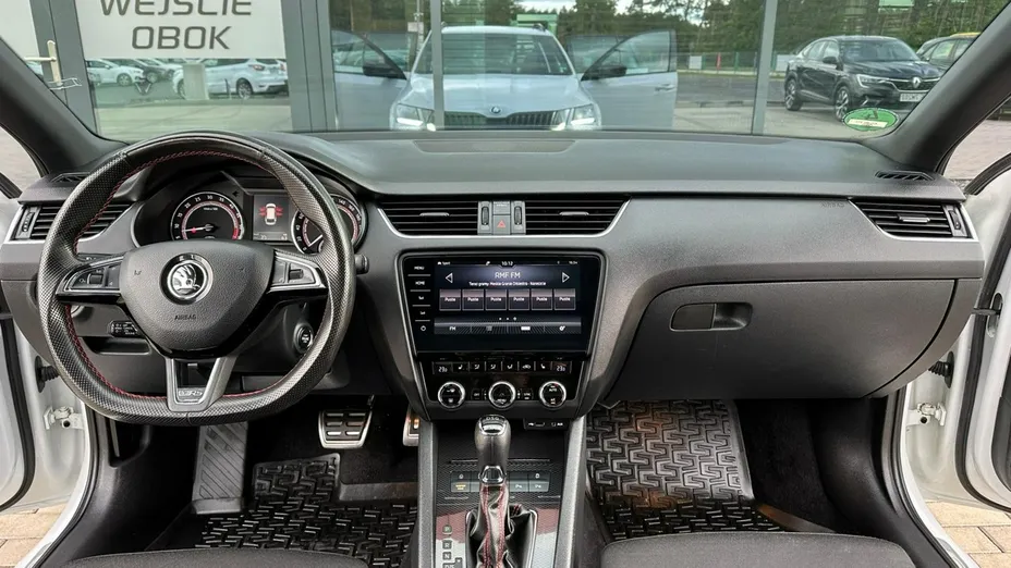 SKODA Octavia -