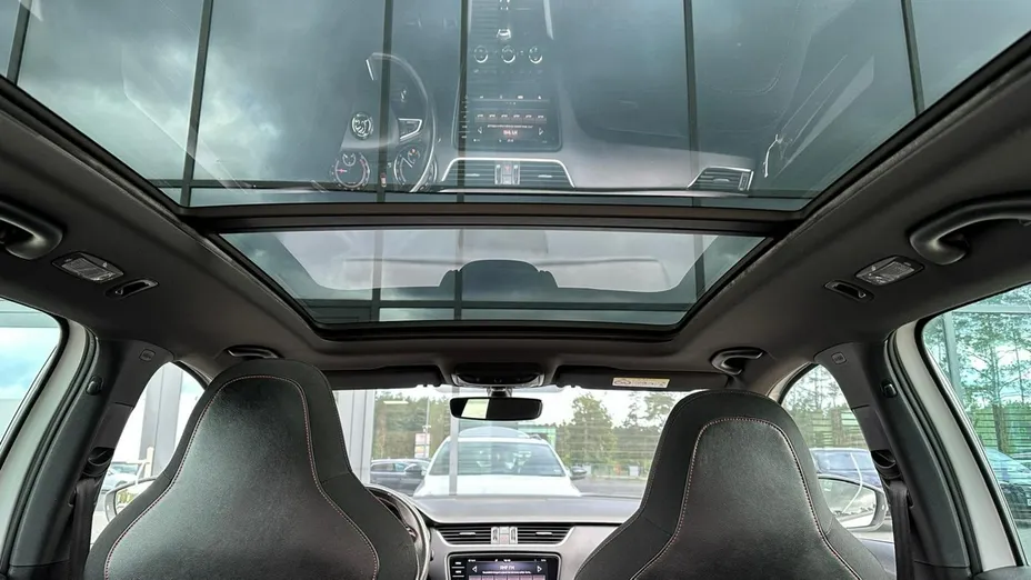 SKODA Octavia -