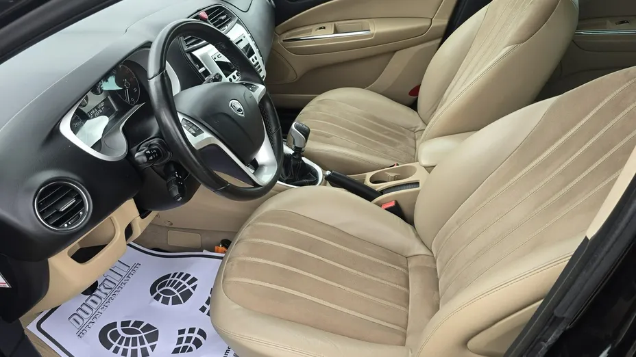 LANCIA Delta -