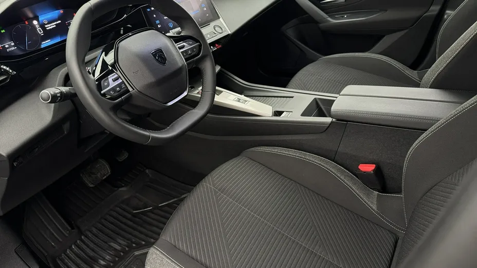 PEUGEOT 308 -