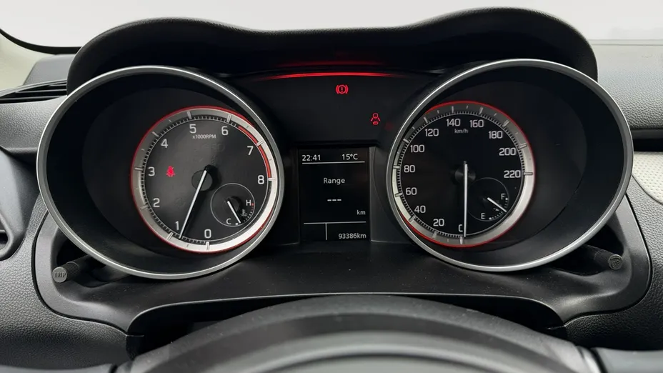 SUZUKI Swift -