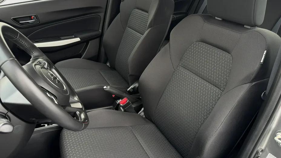 SUZUKI Swift -