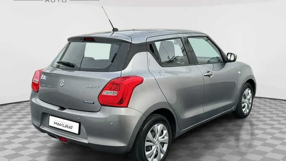 SUZUKI Swift -