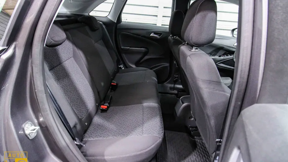 OPEL Crossland X -