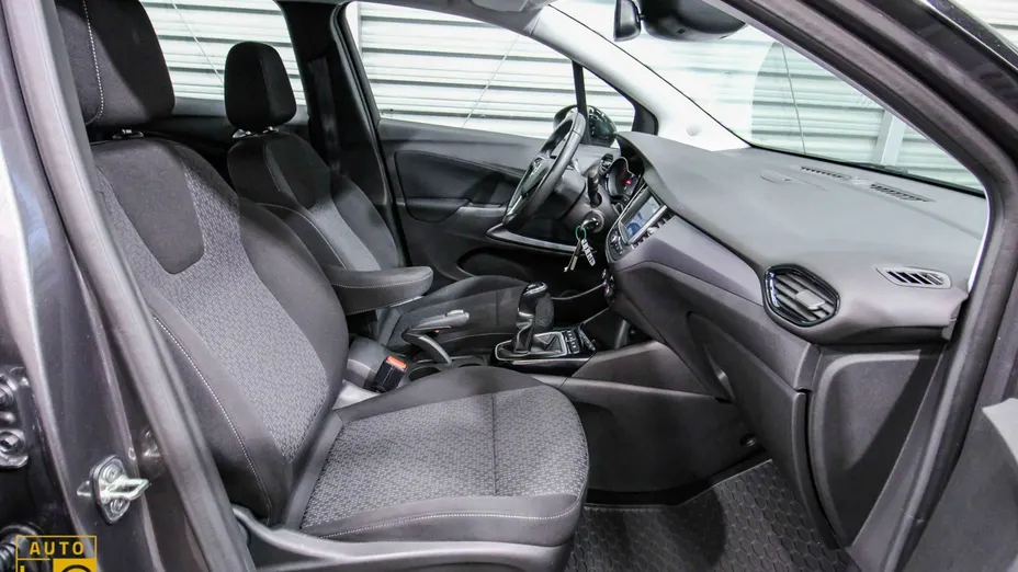 OPEL Crossland X -