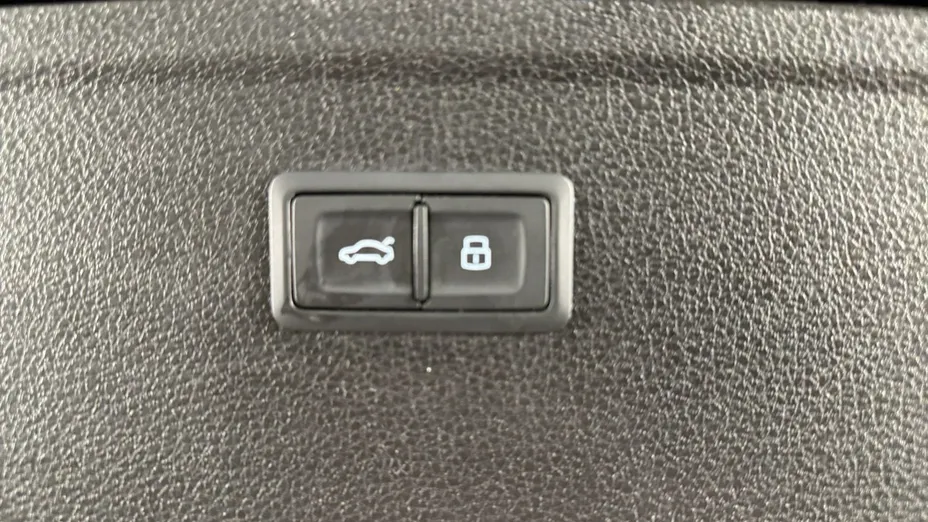 AUDI Q5 -
