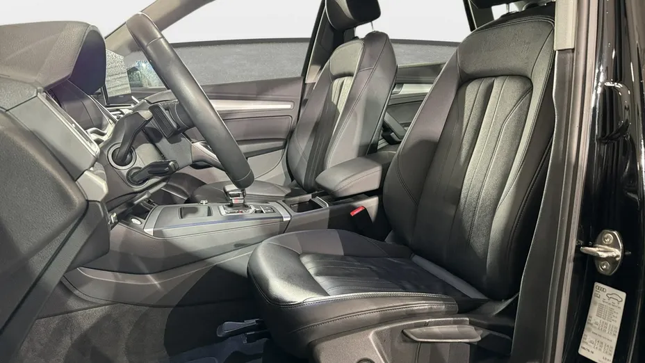 AUDI Q5 -