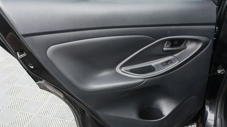 TOYOTA Yaris Cross -