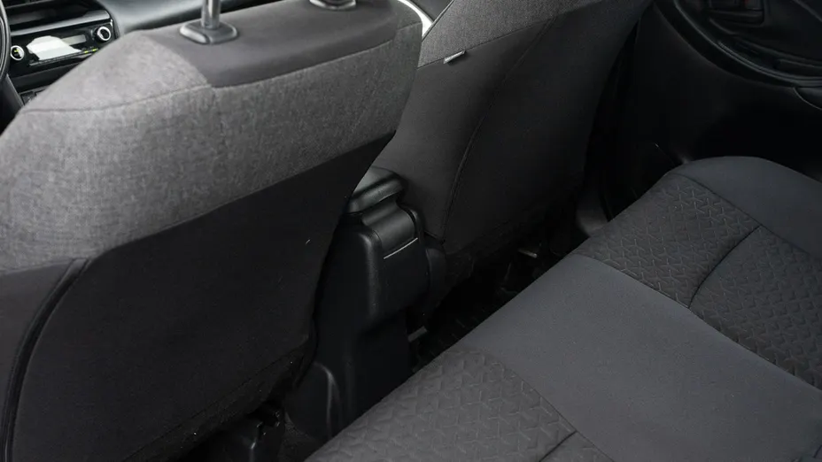 TOYOTA Yaris Cross -