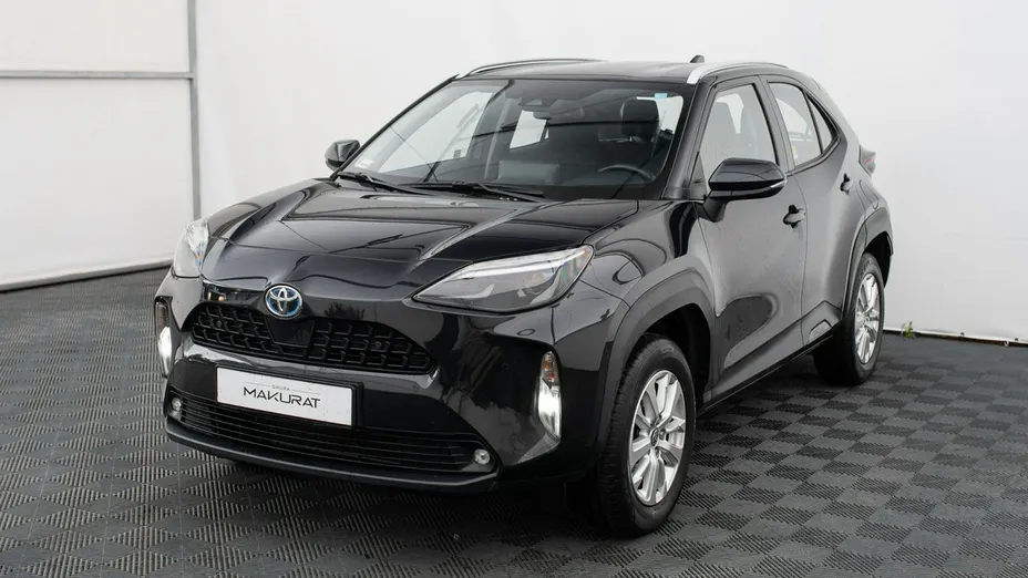 TOYOTA Yaris Cross -