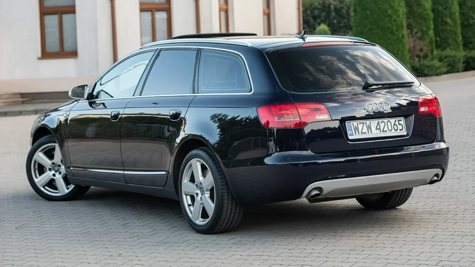 AUDI A6 Avant -