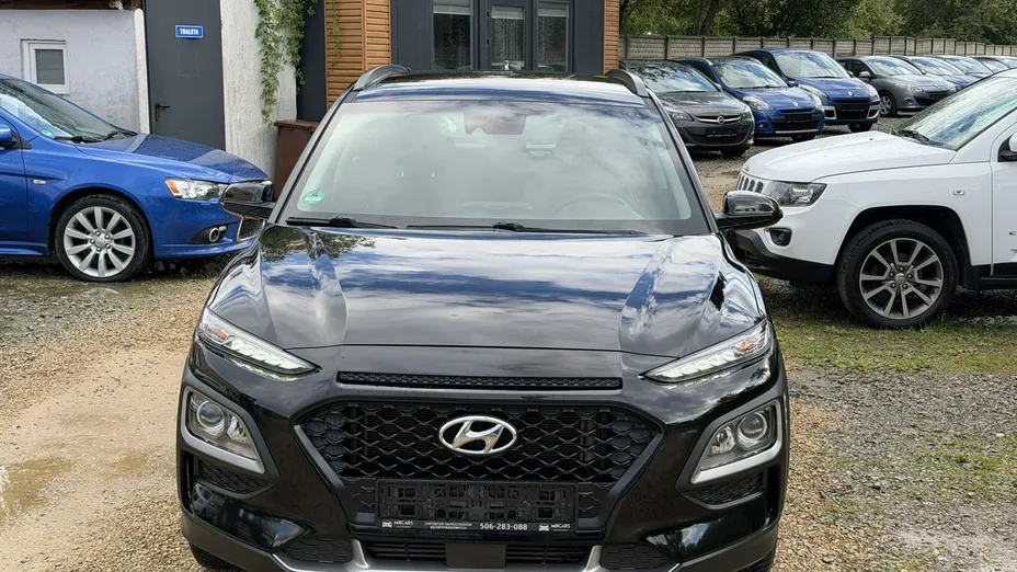 HYUNDAI Kona -