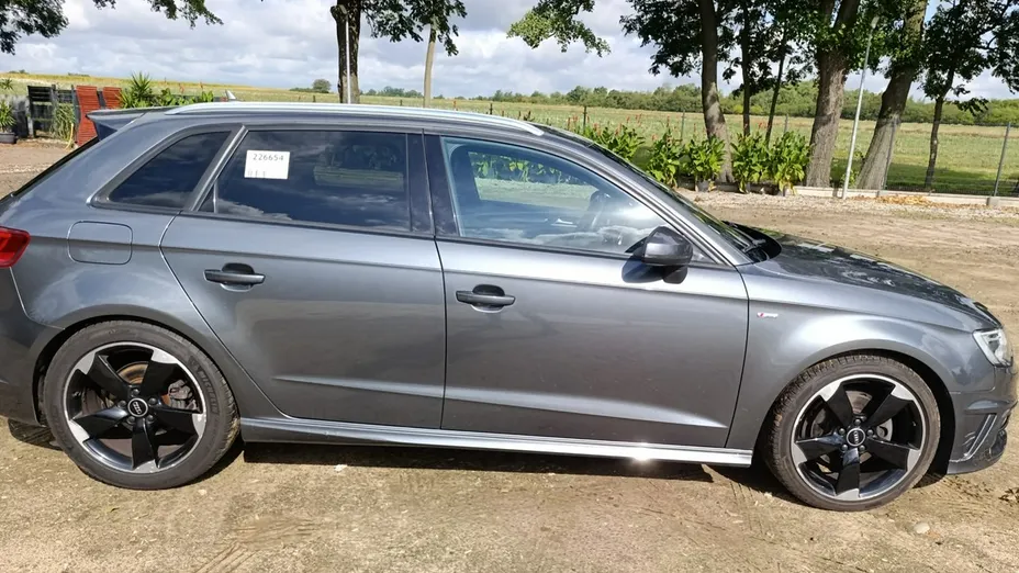 AUDI A3 Sportback -