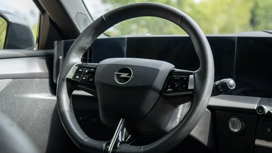 OPEL Astra -