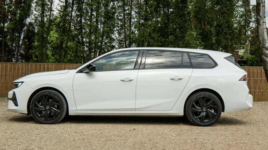 OPEL Astra -