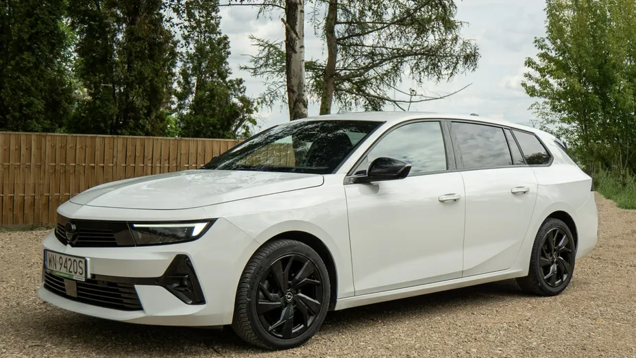 OPEL Astra -