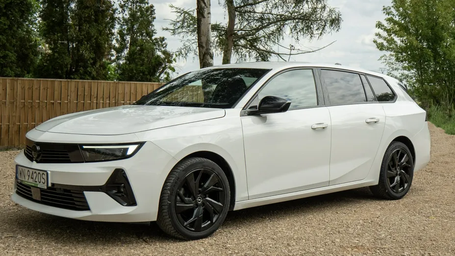 OPEL Astra -