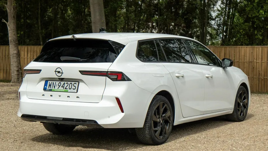 OPEL Astra -