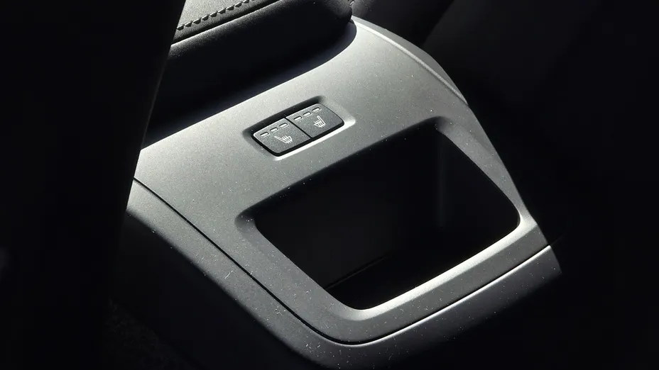 VOLVO XC60 -