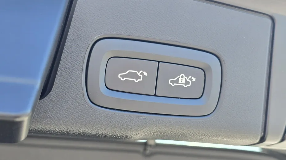 VOLVO XC60 -