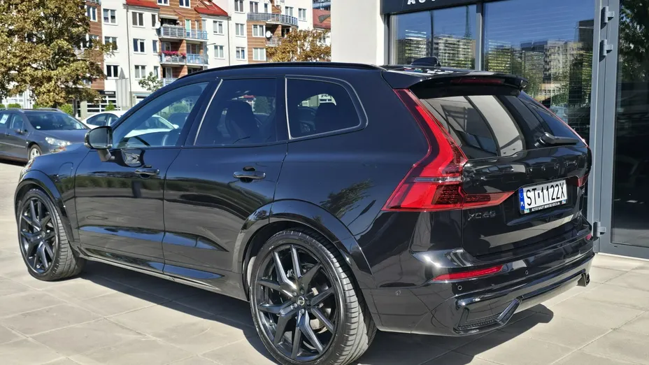 VOLVO XC60 -
