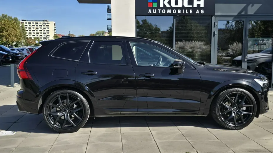 VOLVO XC60 -