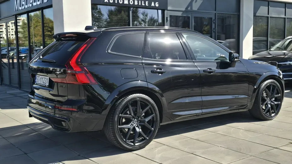 VOLVO XC60 -
