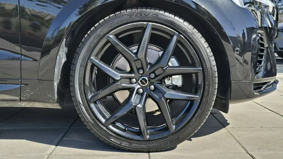 VOLVO XC60 -