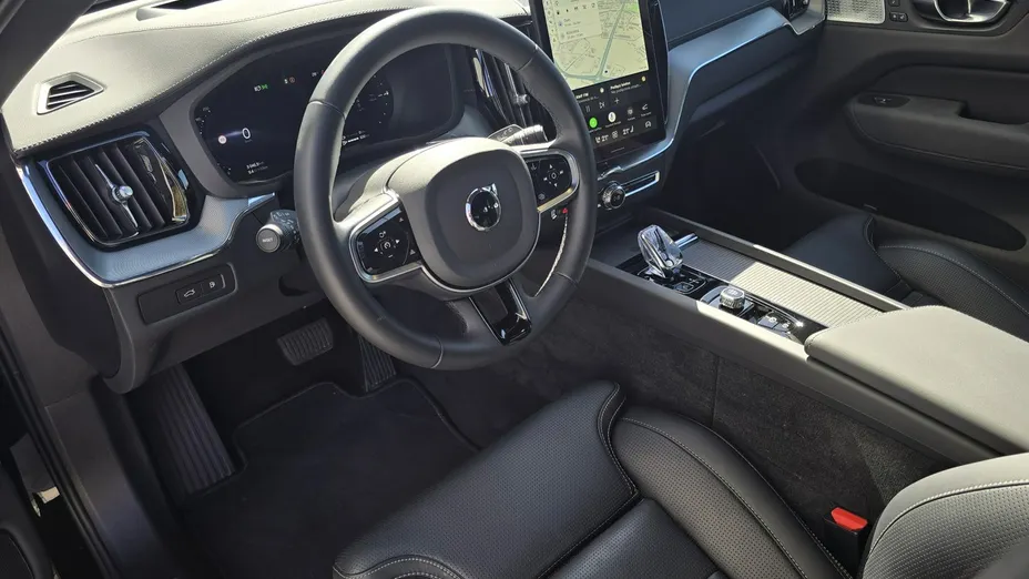 VOLVO XC60 -