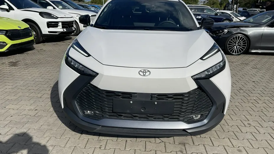 TOYOTA C-HR -