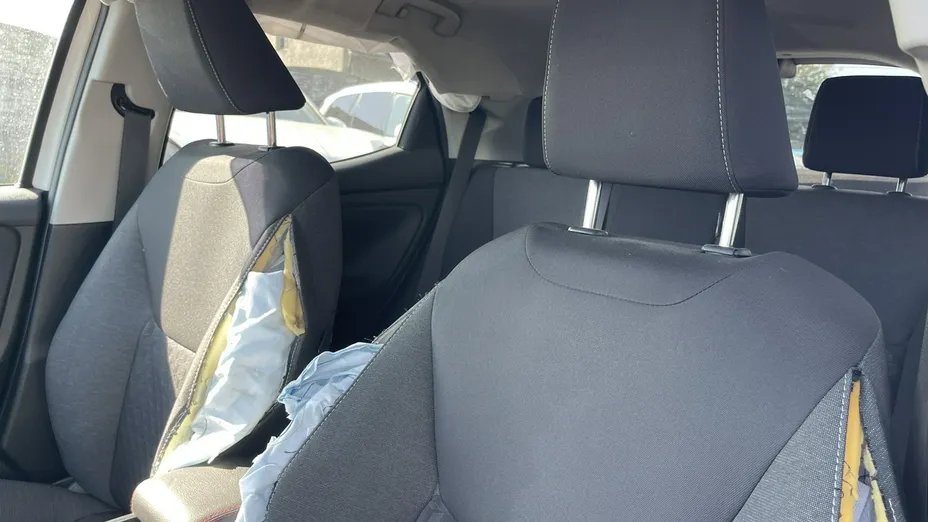 TOYOTA Yaris -