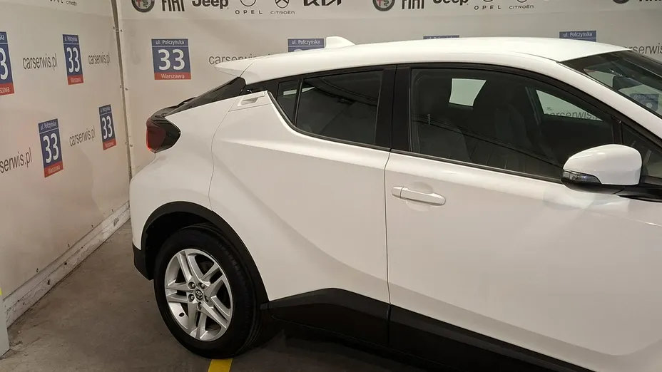 TOYOTA C-HR -