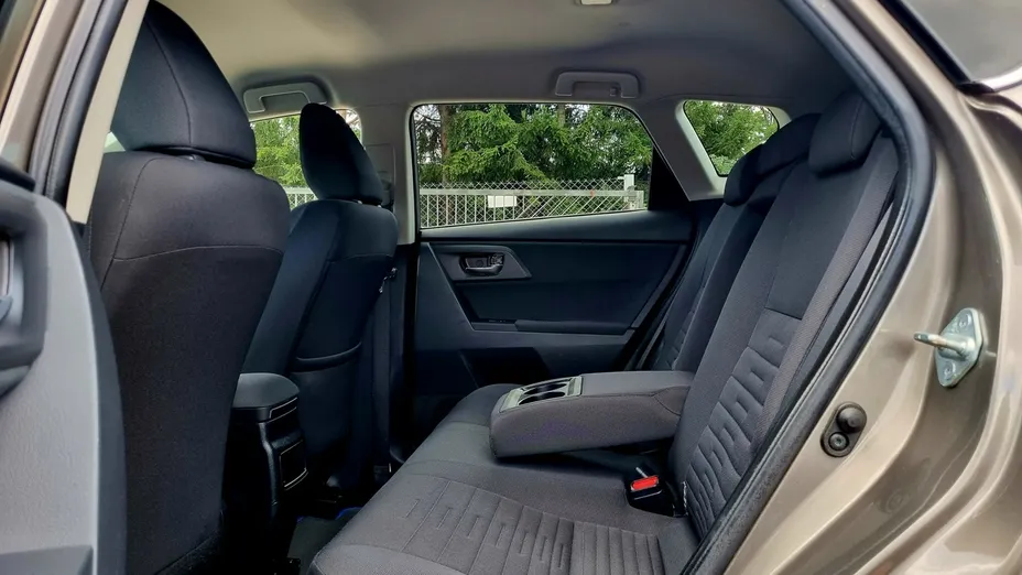 TOYOTA Auris -