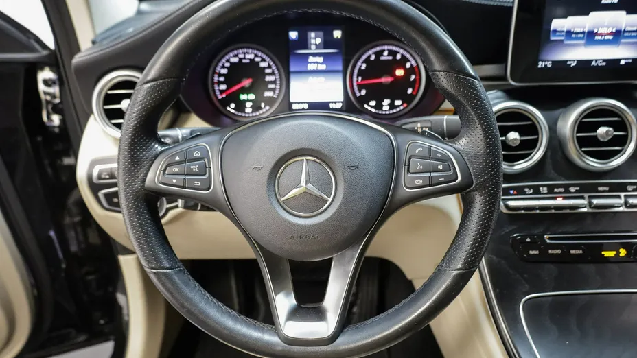 MERCEDES-BENZ GLC -
